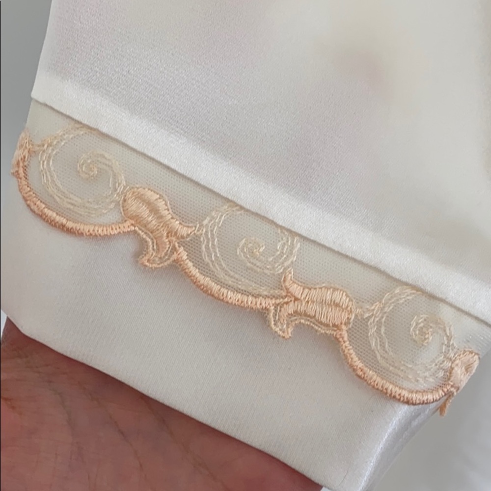 Silk Robe - Picture 8 of 11